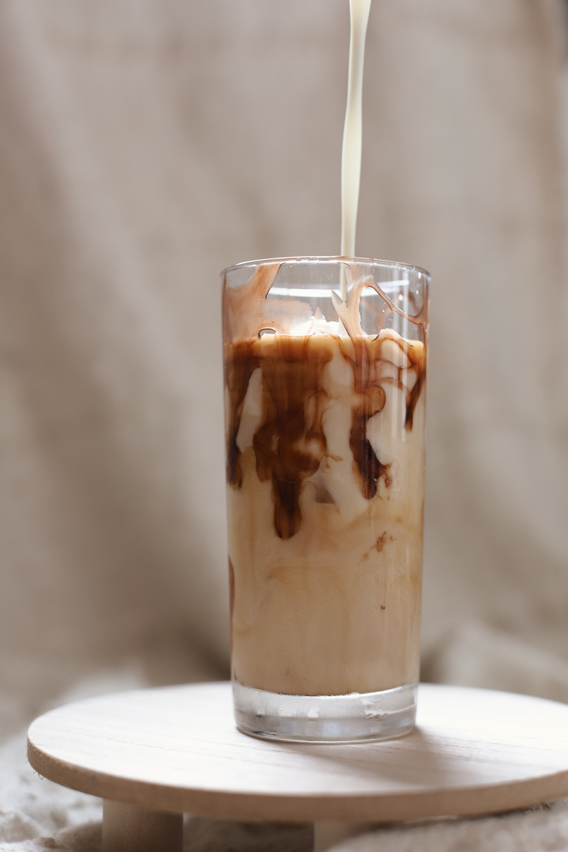 Making Iced Latte